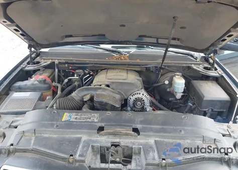 2009 Chevrolet Suburban 1500 Lt2 z USA, uszkodzony, nr VIN 1GNFC260X9R257882